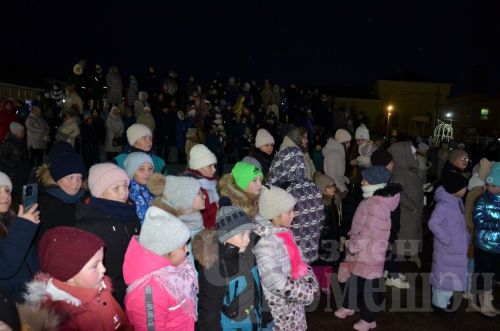 Чирмешәндә үзәк чыршы утларын кабызу бәйрәме (ФОТОРЕПОРТАЖ)