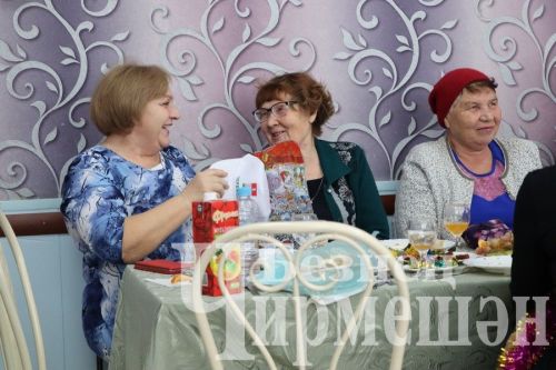 Чирмешән ветераннары - Яңа ел бәйрәмендә (ФОТОРЕПОРТАЖ)