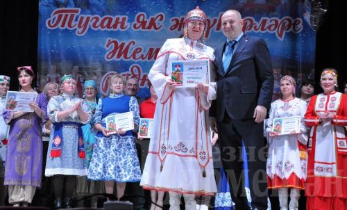 Чирмешәндә "Туган як җәүһәрләре" фестиваленең гала-концерты узды (ФОТОРЕПОРТАЖ)