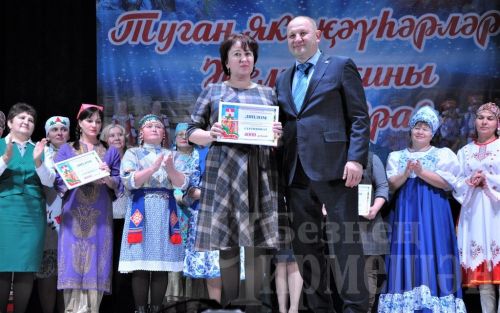 В Черемшане прошел гала-концерт фестиваля "Жемчужины родного края" (ФОТОРЕПОРТАЖ)