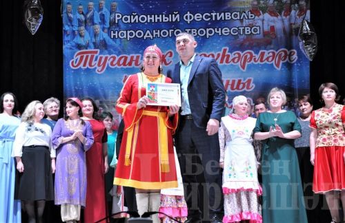 В Черемшане прошел гала-концерт фестиваля "Жемчужины родного края" (ФОТОРЕПОРТАЖ)