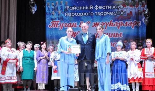 Чирмешәндә "Туган як җәүһәрләре" фестиваленең гала-концерты узды (ФОТОРЕПОРТАЖ)
