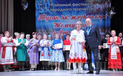 Чирмешәндә "Туган як җәүһәрләре" фестиваленең гала-концерты узды (ФОТОРЕПОРТАЖ)