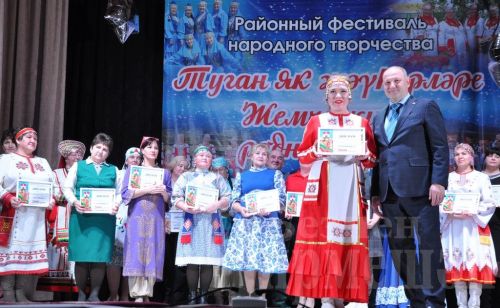 В Черемшане прошел гала-концерт фестиваля "Жемчужины родного края" (ФОТОРЕПОРТАЖ)