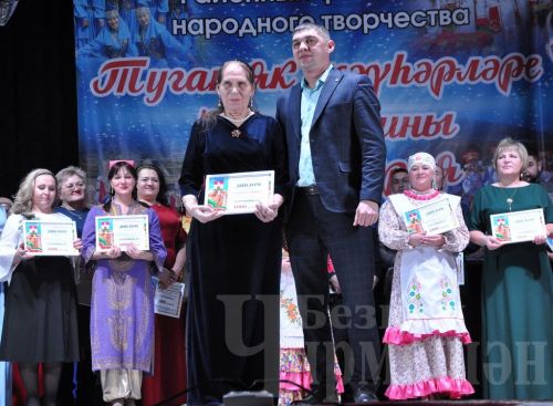 Чирмешәндә "Туган як җәүһәрләре" фестиваленең гала-концерты узды (ФОТОРЕПОРТАЖ)