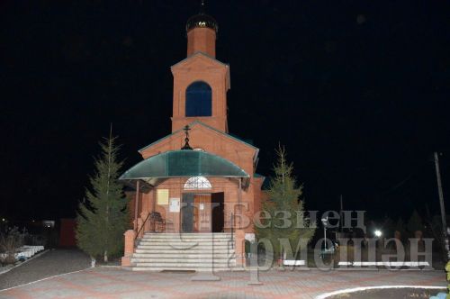 Православные черемшанцы празднуют Пасху (ФОТОРЕПОРТАЖ)