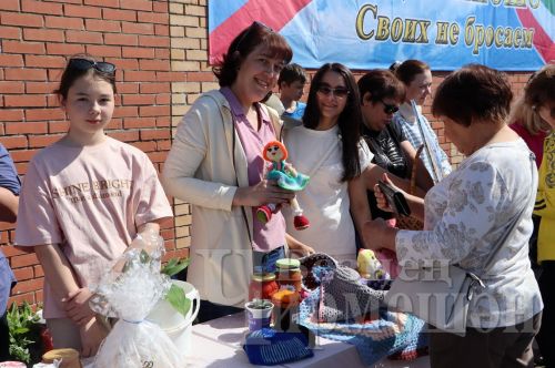 Чирмешән лицее игелек ярминкәсе оештырды (ФОТОРЕПОРТАЖ)