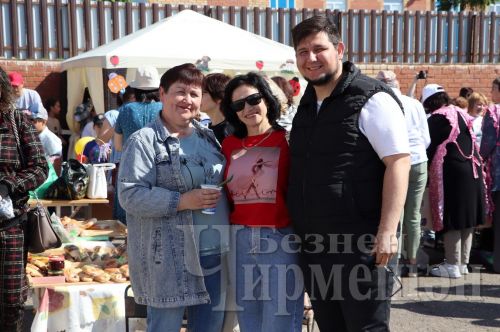 Чирмешән лицее игелек ярминкәсе оештырды (ФОТОРЕПОРТАЖ)