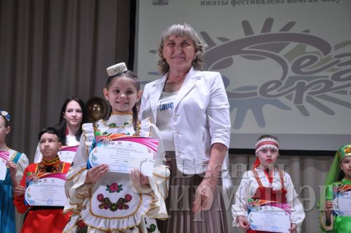 В Черемшане наградили одаренных учеников (ФОТОРЕПОРТАЖ)