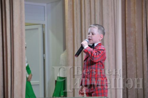 Чирмешәндә сәләтле укучыларны бүләкләделәр (ФОТОРЕПОРТАЖ)