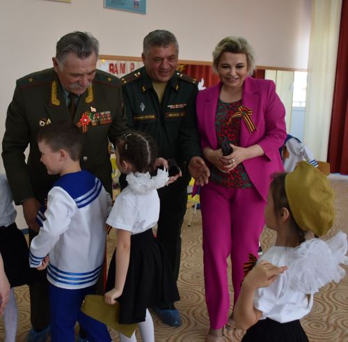 "Әкият" балалар бакчасында - Бөек Җиңү бәйрәме (ФОТОРЕПОРТАЖ)