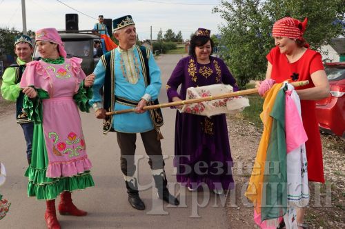 Чирмешәндә Сөлге җыйдылар (ФОТОРЕПОРТАЖ)