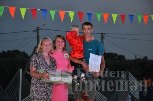 Чирмешәндә Гаилә, мәхәббәт һәм тугрылык көнен билгеләп үттеләр (ФОТОРЕПОРТАЖ)