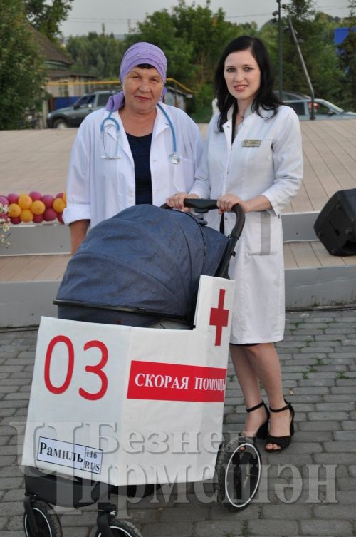Чирмешәндә Гаилә, мәхәббәт һәм тугрылык көнен билгеләп үттеләр (ФОТОРЕПОРТАЖ)