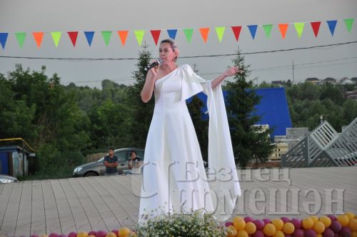 Чирмешәндә Гаилә, мәхәббәт һәм тугрылык көнен билгеләп үттеләр (ФОТОРЕПОРТАЖ)