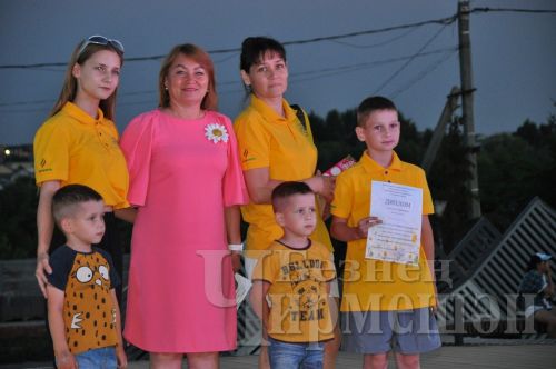 Чирмешәндә Гаилә, мәхәббәт һәм тугрылык көнен билгеләп үттеләр (ФОТОРЕПОРТАЖ)