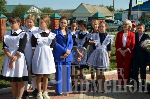 Лашман мәктәбендәге Белем көненнән - 46 фото