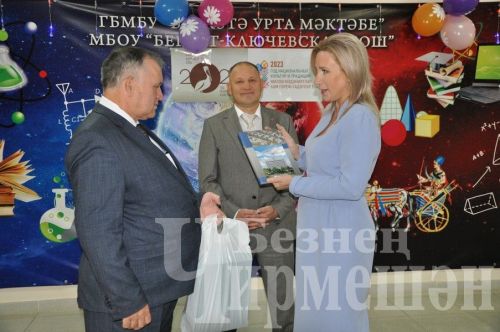 Бәркәтә мәктәбендә Белем көне узды (ФОТОРЕПОРТАЖ)