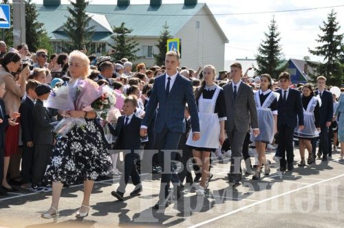 1 нче Чирмешән мәктәбе ремонттан соң кабат ачылды (ФОТОРЕПОРТАЖ)