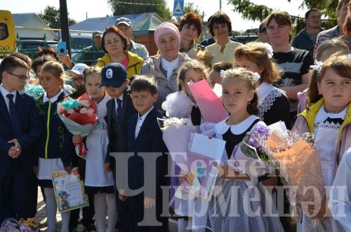 Лашман мәктәбендәге Белем көненнән - 46 фото