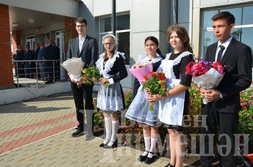 Лашман мәктәбендәге Белем көненнән - 46 фото
