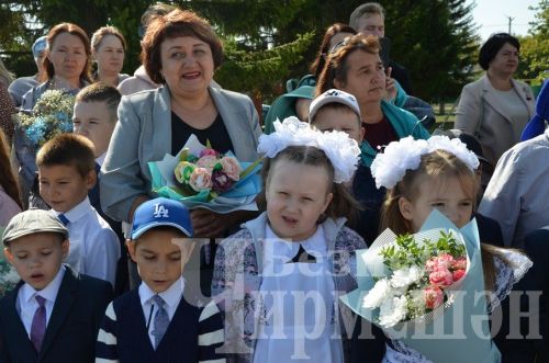 Лашман мәктәбендәге Белем көненнән - 46 фото