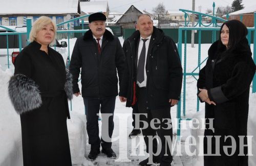 "Татэнергосбыт" җәмгыятенең Чирмешән офисына кунаклар килде (ФОТОРЕПОРТАЖ)