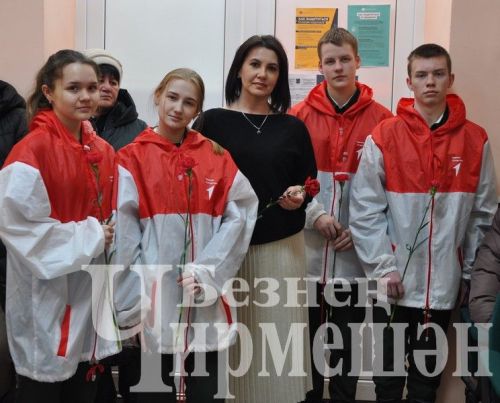 Түбән Чегодайда махсус хәрби операция зонасында һәлак булган Нуршат Хожаевны искә алдылар ( ФОТОРЕПОРТАЖ)