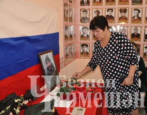 Түбән Чегодайда махсус хәрби операция зонасында һәлак булган Нуршат Хожаевны искә алдылар ( ФОТОРЕПОРТАЖ)