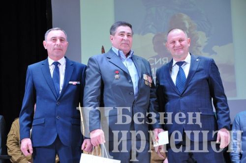 В Черемшане отметили День Защитника Отечества (ФОТОРЕПОРТАЖ)