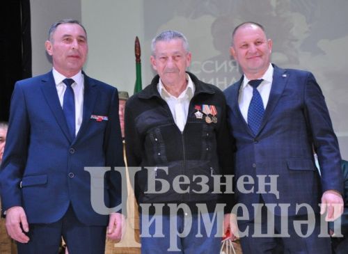 В Черемшане отметили День Защитника Отечества (ФОТОРЕПОРТАЖ)