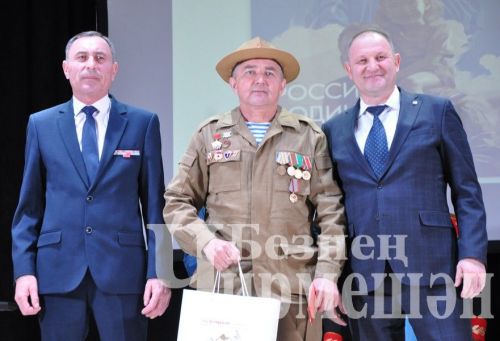 В Черемшане отметили День Защитника Отечества (ФОТОРЕПОРТАЖ)