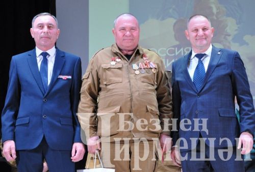 В Черемшане отметили День Защитника Отечества (ФОТОРЕПОРТАЖ)