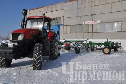 "ЧИРМЕШӘНАГРО" ашханәсендә техника ремонтлаучыларга төшке аш әзерлиләр (ФОТОРЕПОРТАЖ)