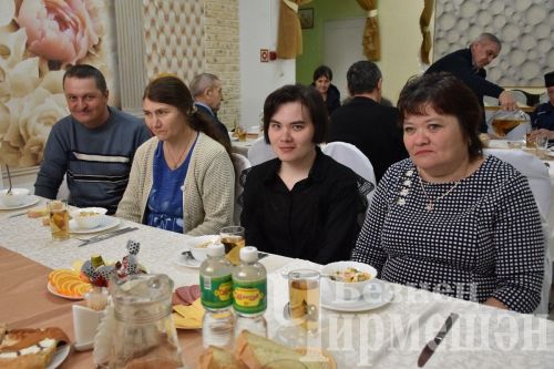 В Черемшане организовали мероприятие «Счастья и мира вашему дому», приуроченное к Году семьи в России (ФОТОРЕПОРТАЖ)