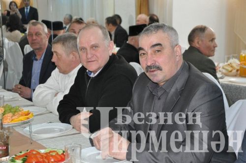 Чирмешәндә авыл хуҗалагы хезмәтчәннәрен хөрмәтләделәр (ФОТОРЕПОРТАЖ)