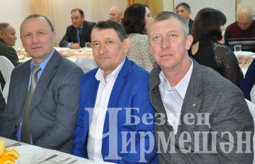 Чирмешәндә авыл хуҗалагы хезмәтчәннәрен хөрмәтләделәр (ФОТОРЕПОРТАЖ)