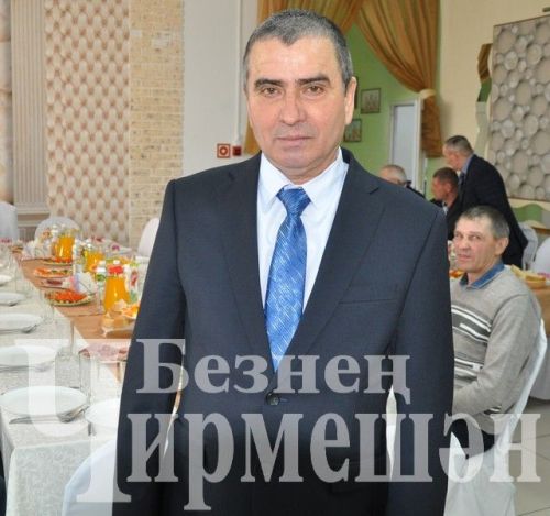 Чирмешәндә авыл хуҗалагы хезмәтчәннәрен хөрмәтләделәр (ФОТОРЕПОРТАЖ)