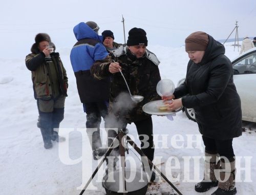 На Новоильмовском пруду соревновались рыбаки (ФОТОРЕПОРТАЖ)