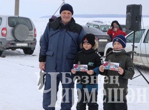 На Новоильмовском пруду соревновались рыбаки (ФОТОРЕПОРТАЖ)