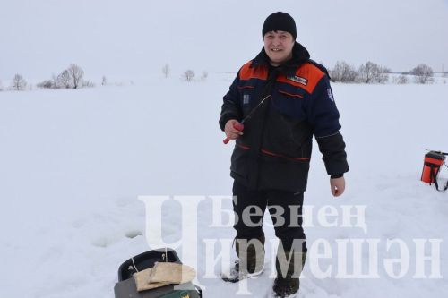 На Новоильмовском пруду соревновались рыбаки (ФОТОРЕПОРТАЖ)