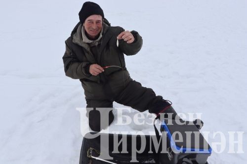 На Новоильмовском пруду соревновались рыбаки (ФОТОРЕПОРТАЖ)