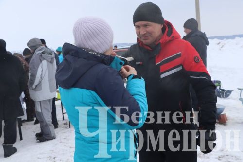 На Новоильмовском пруду соревновались рыбаки (ФОТОРЕПОРТАЖ)