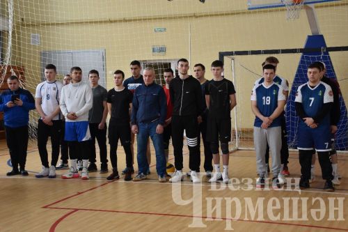 Чирмешәндә мөселман яшьләренең волейбол ярышы үтте (ФОТОРЕПОРТАЖ)