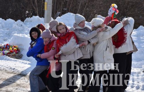 Чирмешәндә Май чабуны бәйрәм иттеләр (ФОТОРЕПОРТАЖ)