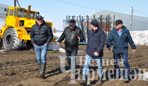 В Черемшан приехал заместитель министра сельского хозяйства и продовольствия РТ Рафаэль Фаттахов (ФОТОРЕПОРТАЖ)