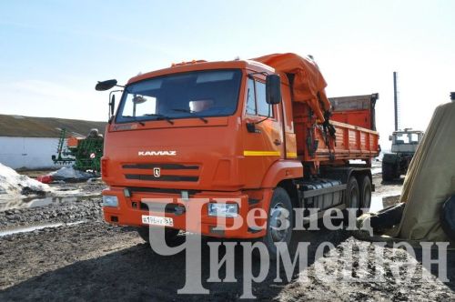 В Черемшан приехал заместитель министра сельского хозяйства и продовольствия РТ Рафаэль Фаттахов (ФОТОРЕПОРТАЖ)