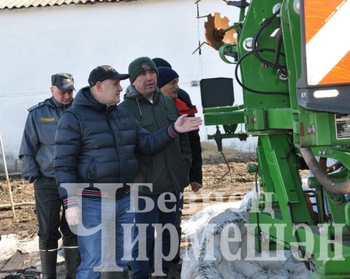 В Черемшан приехал заместитель министра сельского хозяйства и продовольствия РТ Рафаэль Фаттахов (ФОТОРЕПОРТАЖ)