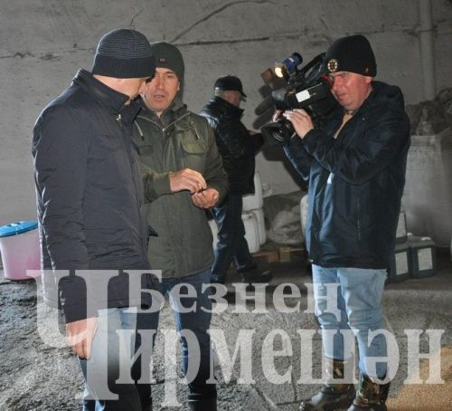 В Черемшан приехал заместитель министра сельского хозяйства и продовольствия РТ Рафаэль Фаттахов (ФОТОРЕПОРТАЖ)