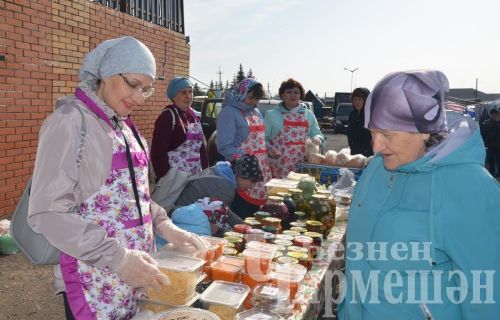 Чирмешәндә район үзәге оешмалары "Игелек ярминкәсе" үткәрде (ФОТОРЕПОРТАЖ)